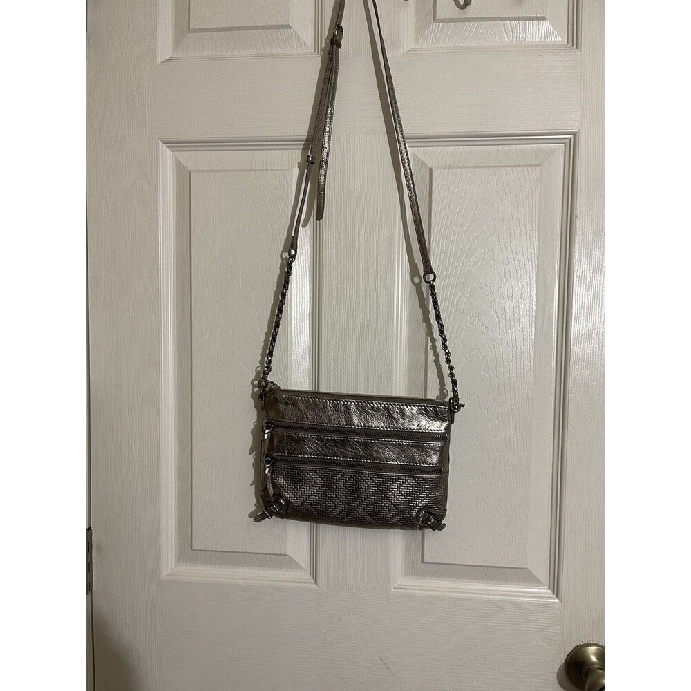 The Sak Crossbody Purse. Metallic Copper Color. 2 Front Zippers. Top Zip - Picture 8 of 14